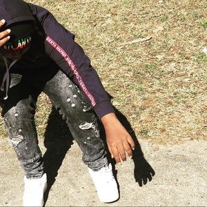 Meet your Posher, Charles